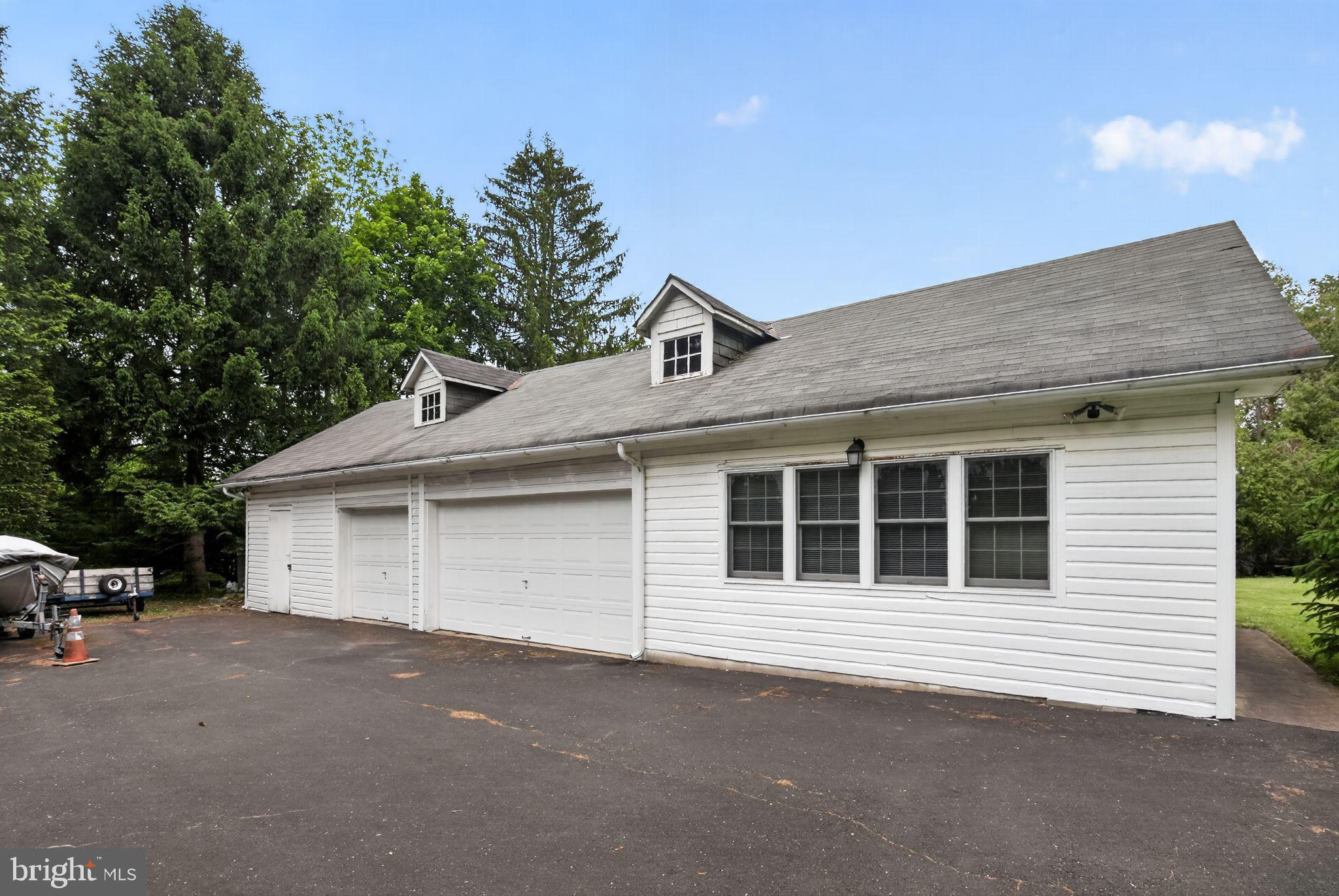 121 WELDY AVENUE