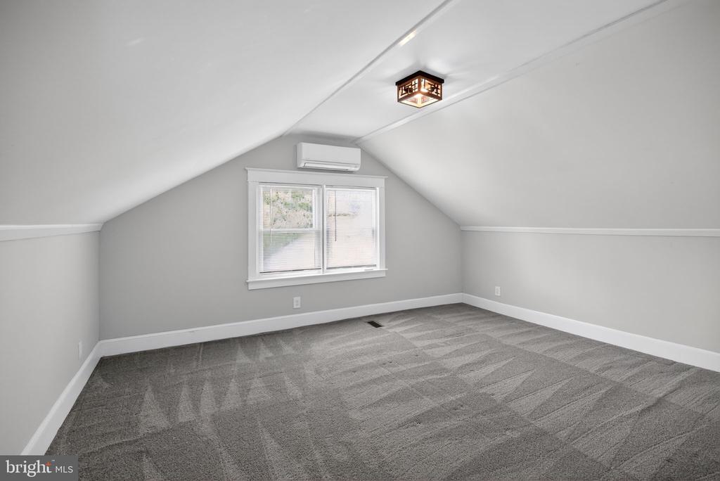 339 MAPLE AVENUE