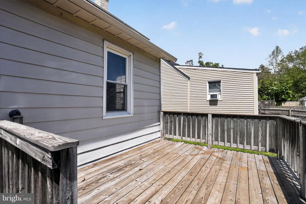 339 MAPLE AVENUE