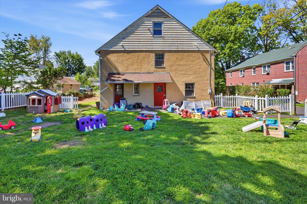 207 ULMER AVENUE