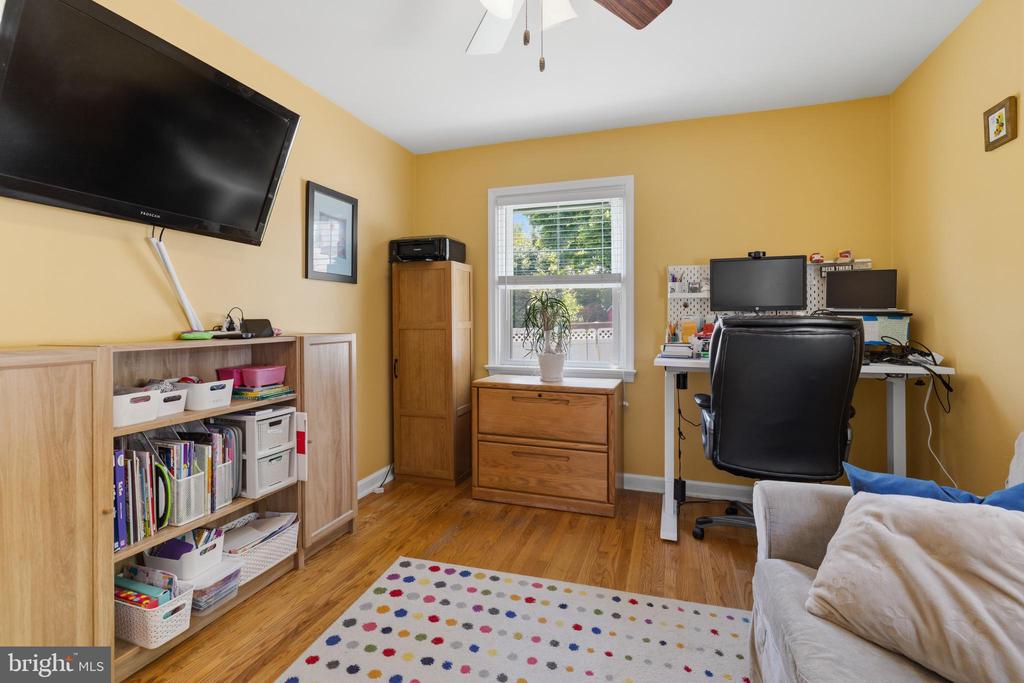 116 ROBERTS AVENUE