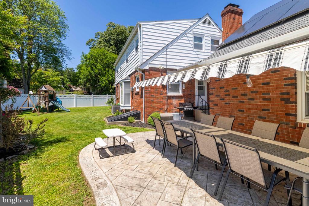 116 ROBERTS AVENUE