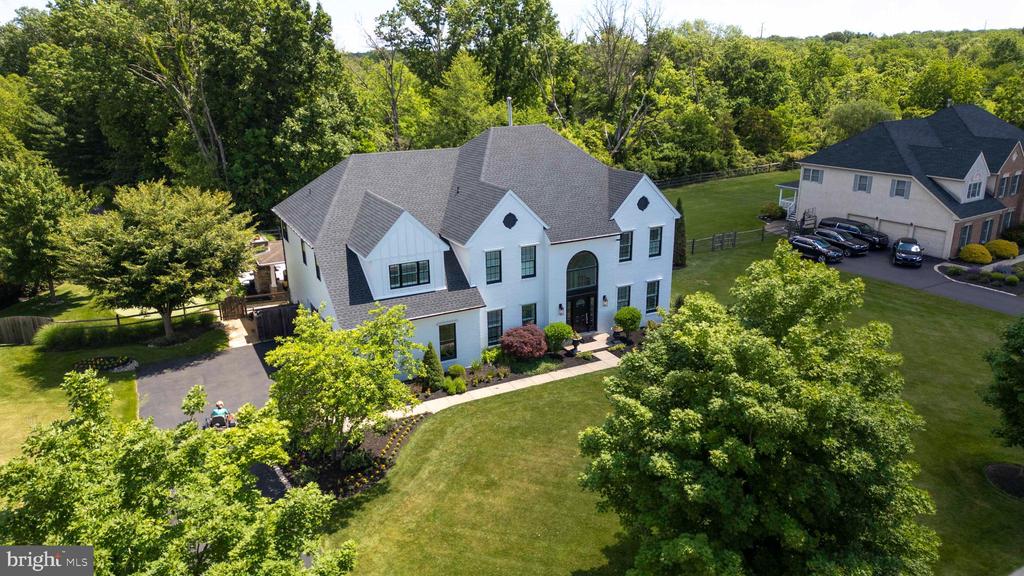 1365 LANDIS DRIVE