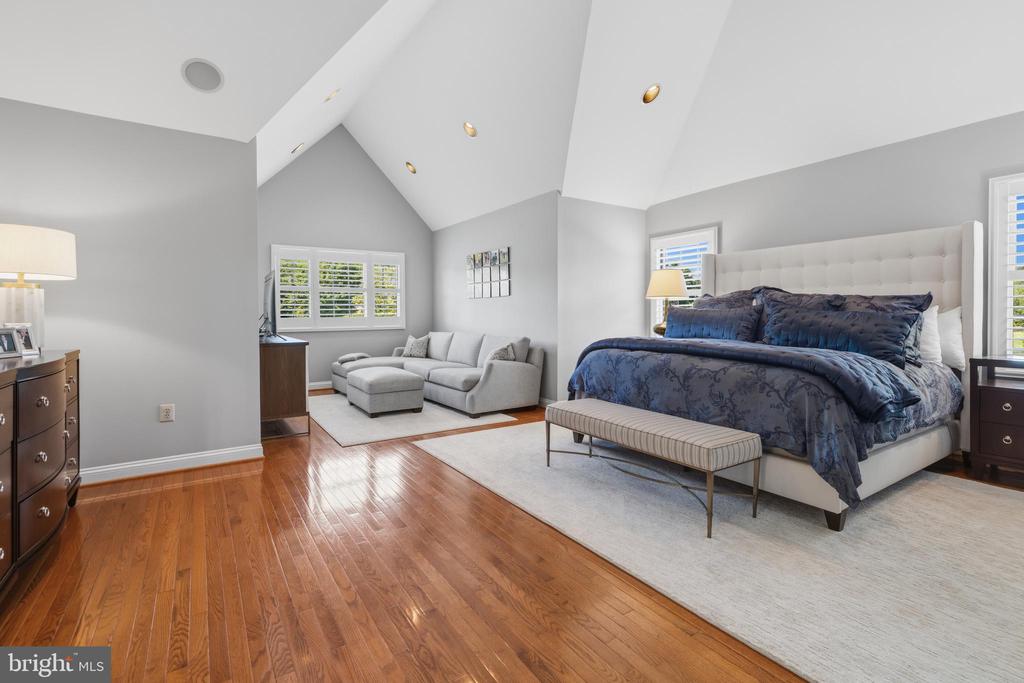 1365 LANDIS DRIVE