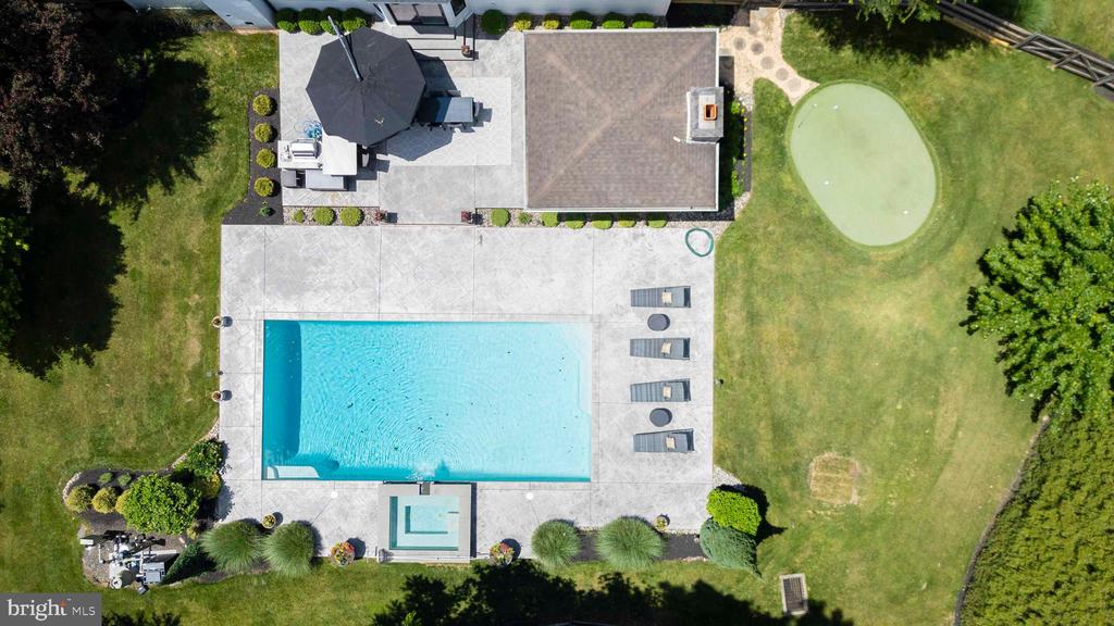 1365 LANDIS DRIVE