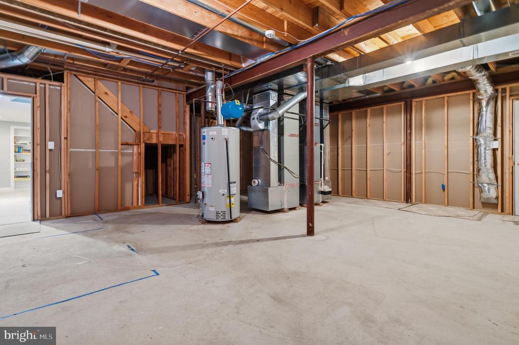 1365 LANDIS DRIVE