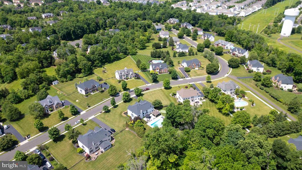 1365 LANDIS DRIVE