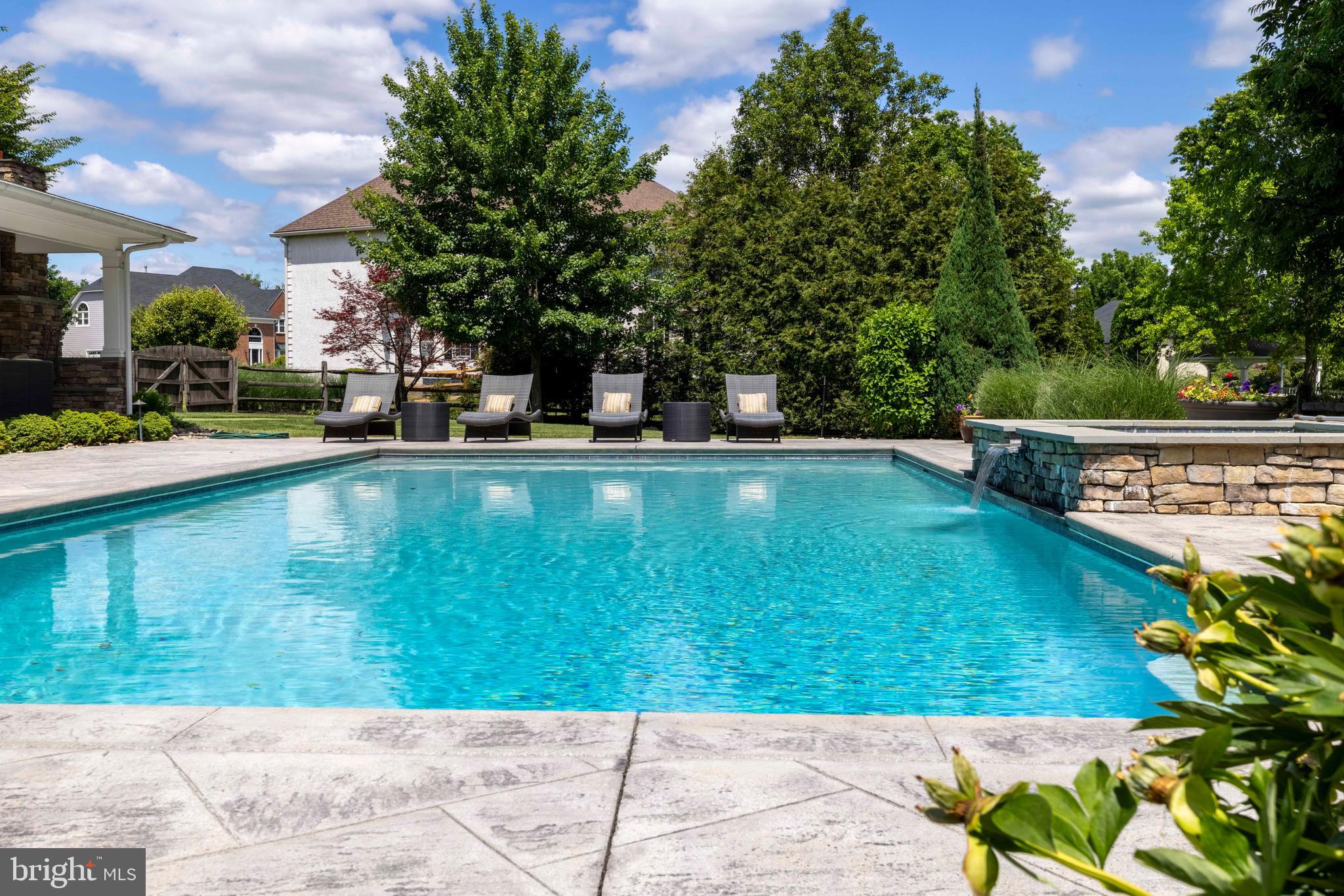 1365 LANDIS DRIVE