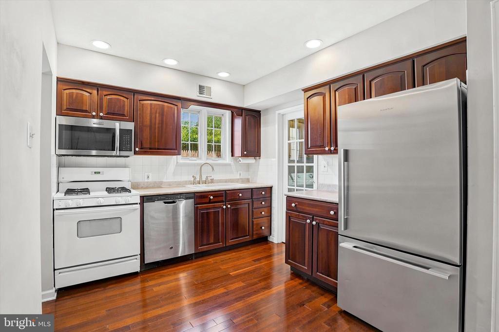 501 N BETHLEHEM PIKE Unit: 1D