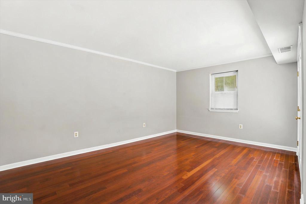 501 N BETHLEHEM PIKE Unit: 1D