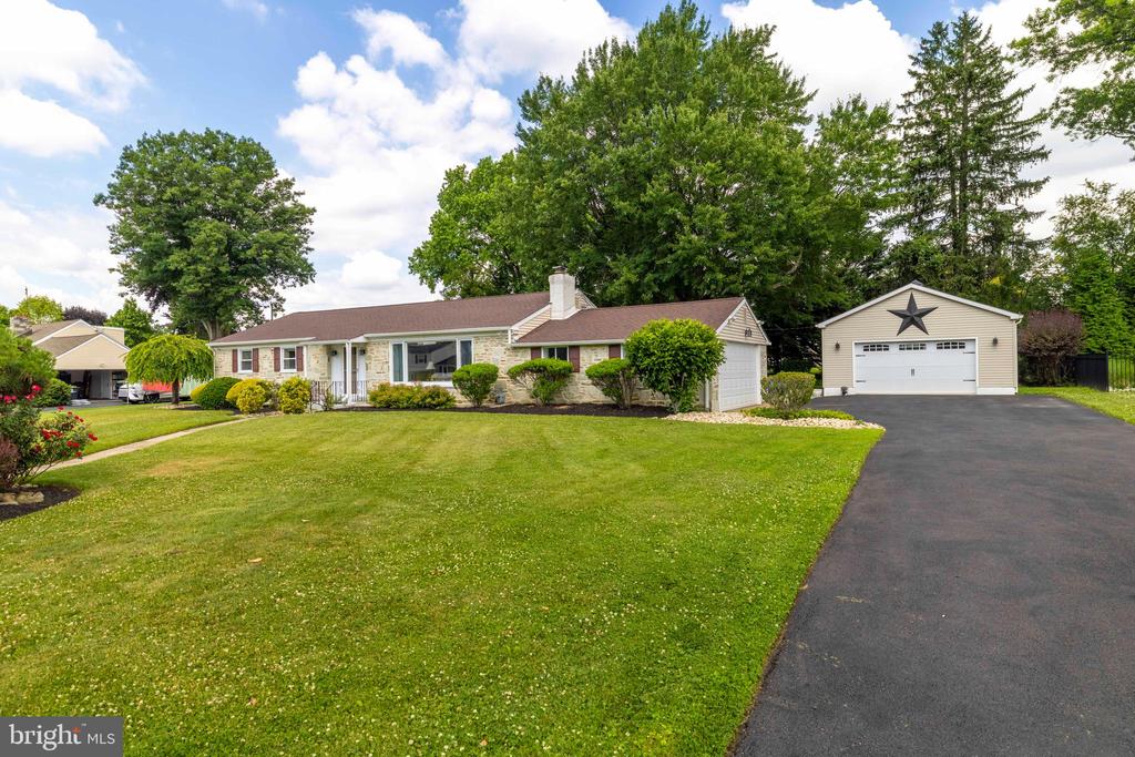 3882 WHITMAN ROAD