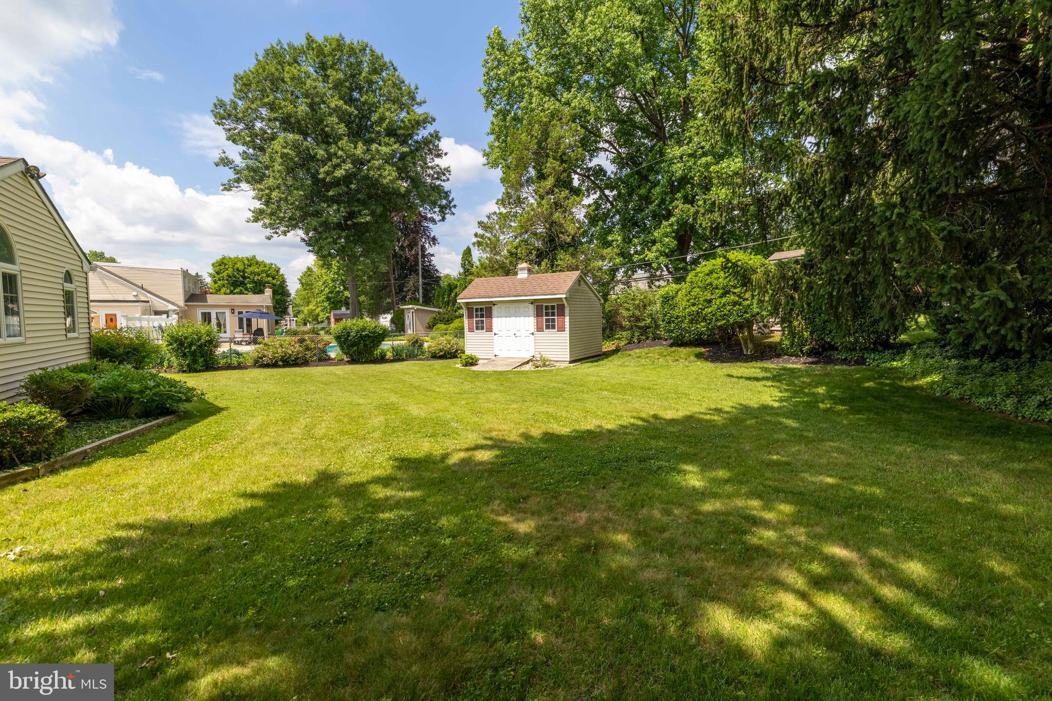 3882 WHITMAN ROAD