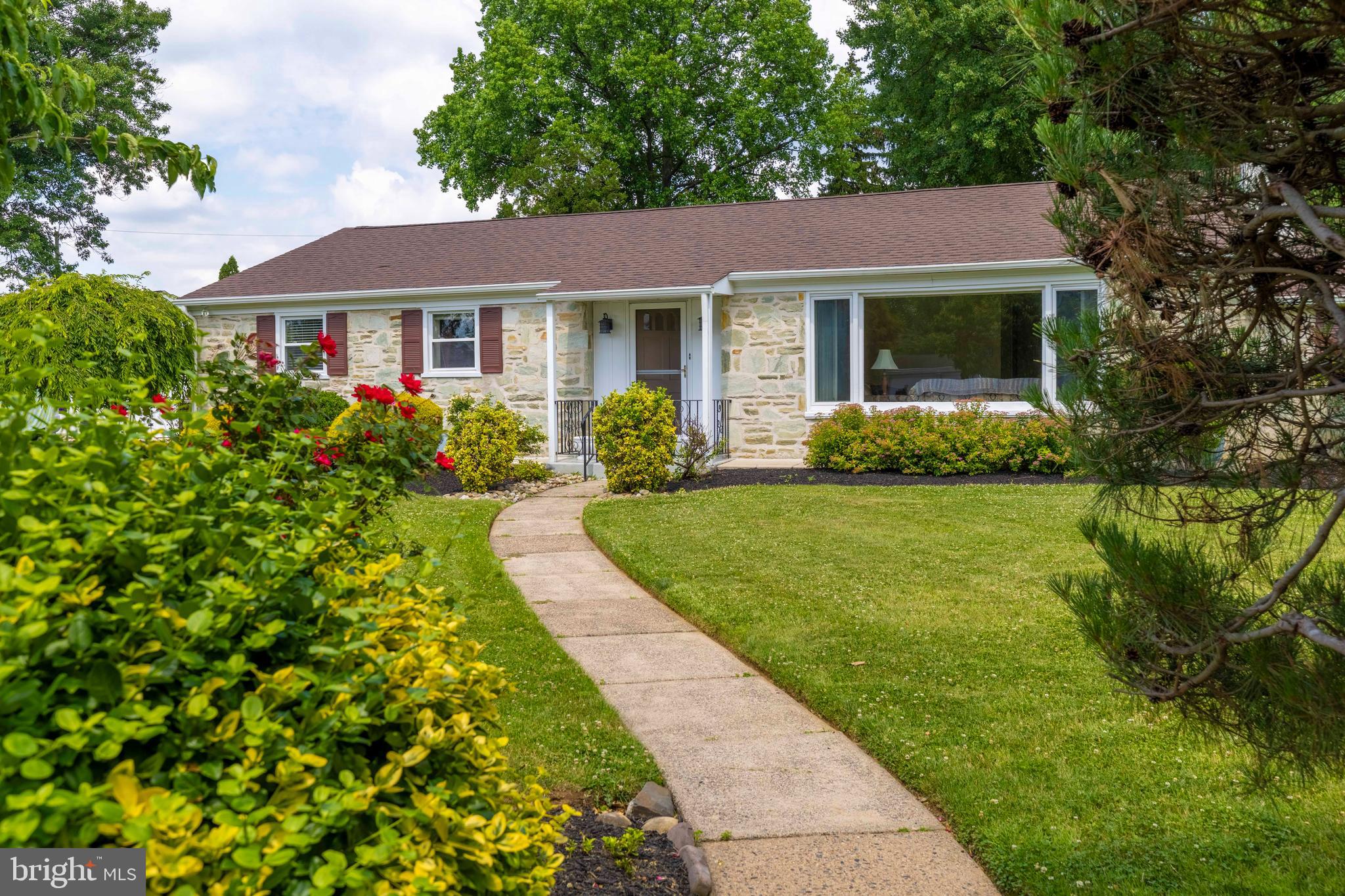 3882 WHITMAN ROAD