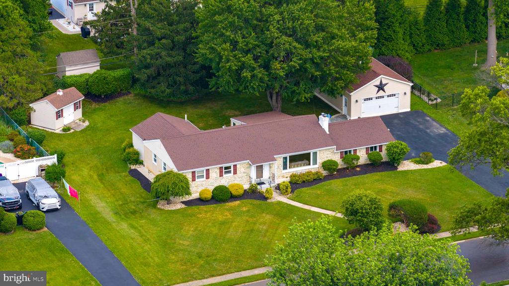 3882 WHITMAN ROAD