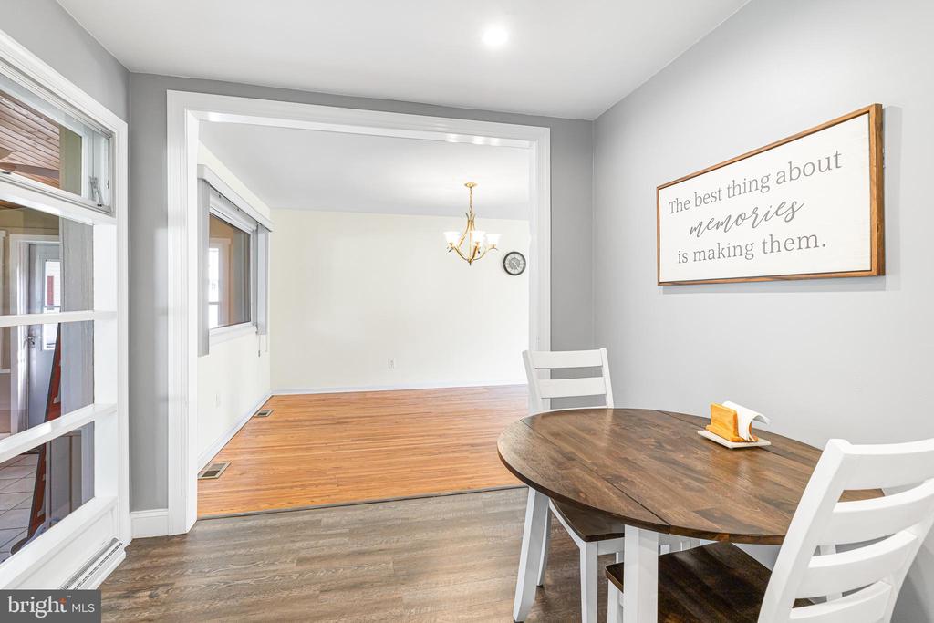 3882 WHITMAN ROAD