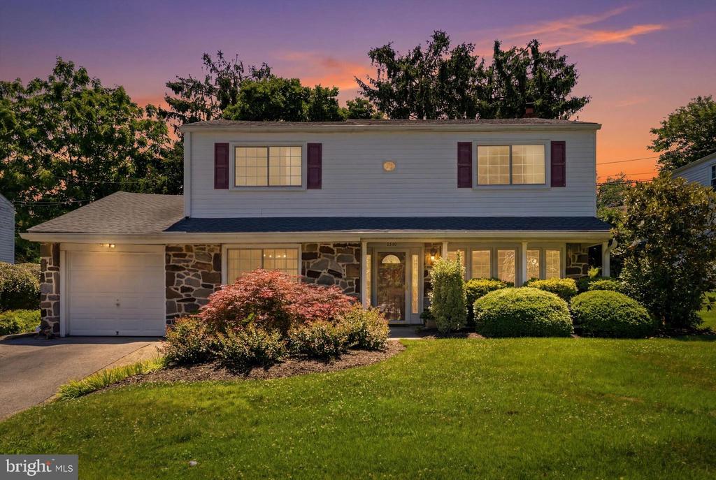 2229 OAKWYN ROAD