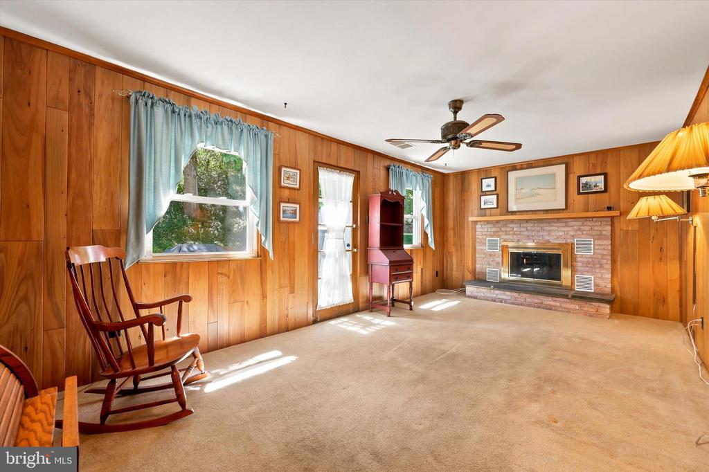 2229 OAKWYN ROAD
