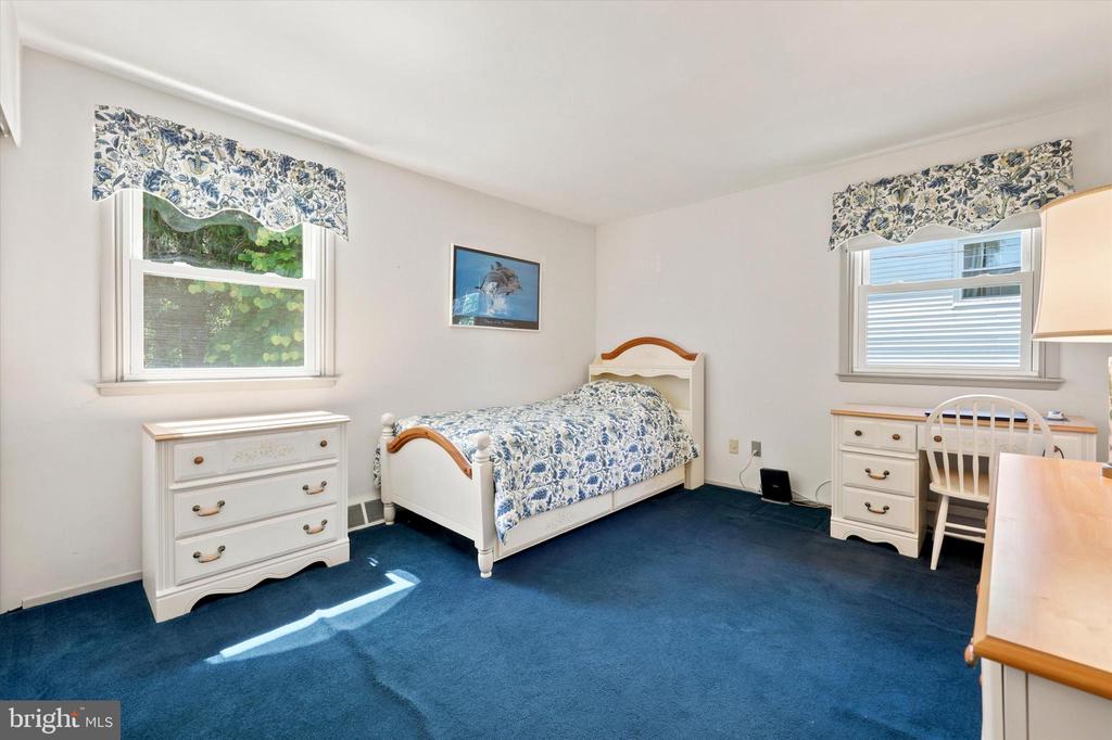 2229 OAKWYN ROAD