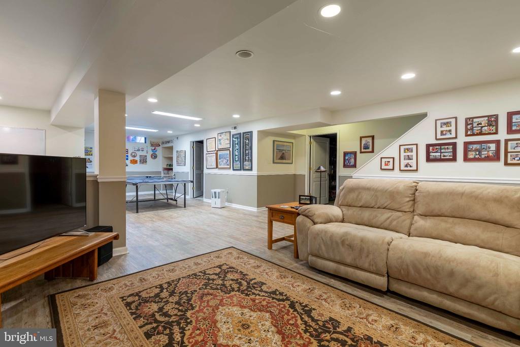 335 SUN VALLEY DRIVE
