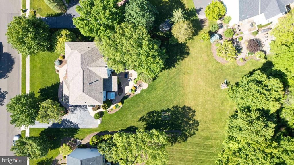 335 SUN VALLEY DRIVE