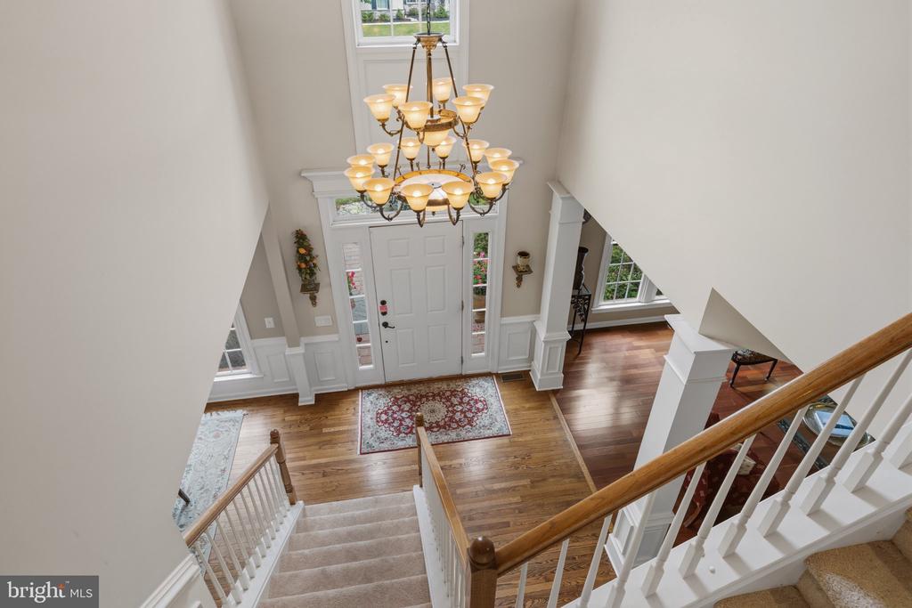 335 SUN VALLEY DRIVE