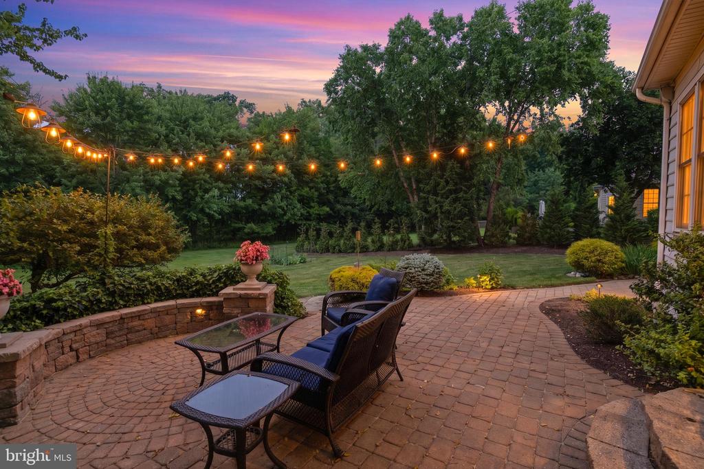 335 SUN VALLEY DRIVE