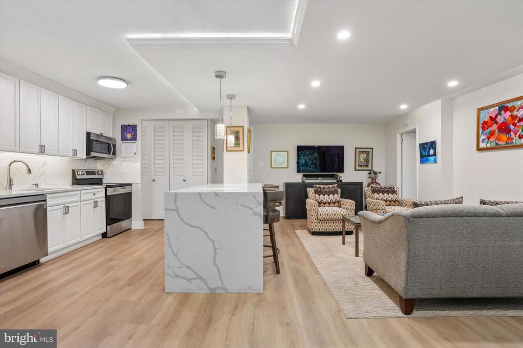 1001 CITY AVENUE Unit: E-524