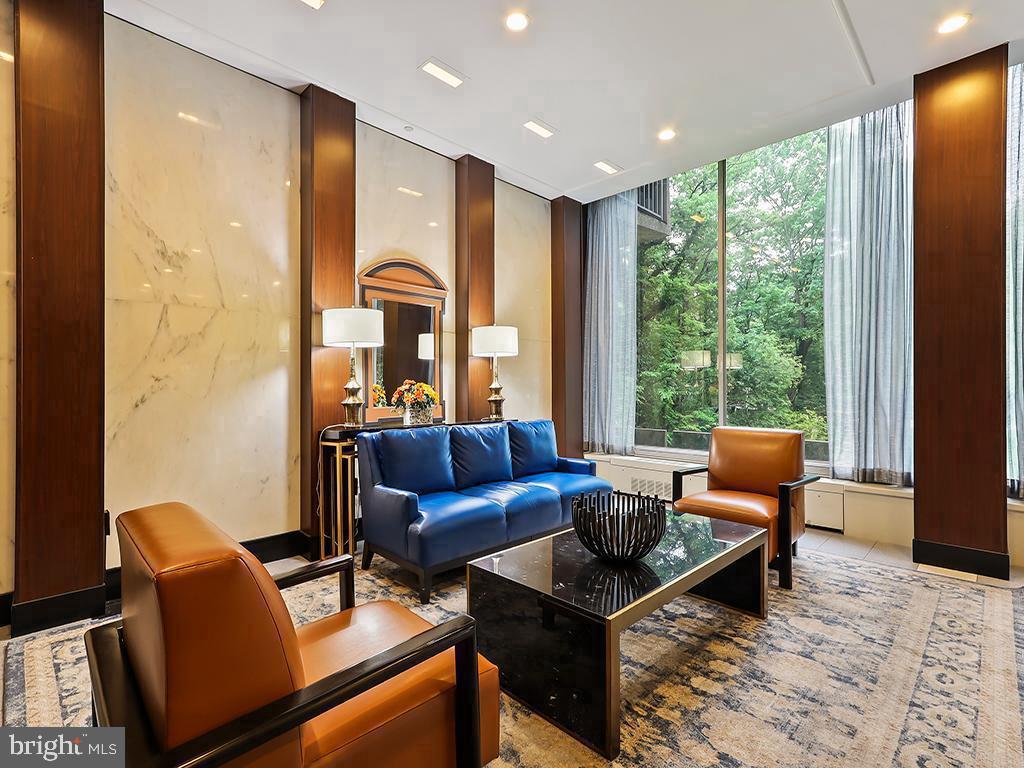 1001 CITY AVENUE Unit: E-524