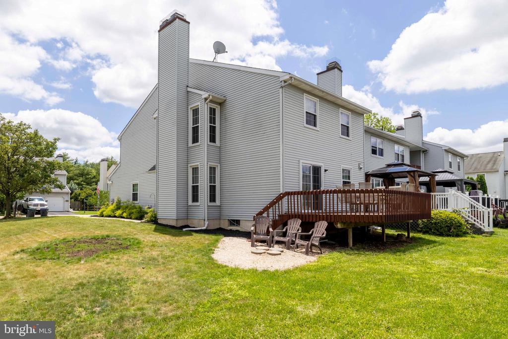 211 ORCHARD DRIVE