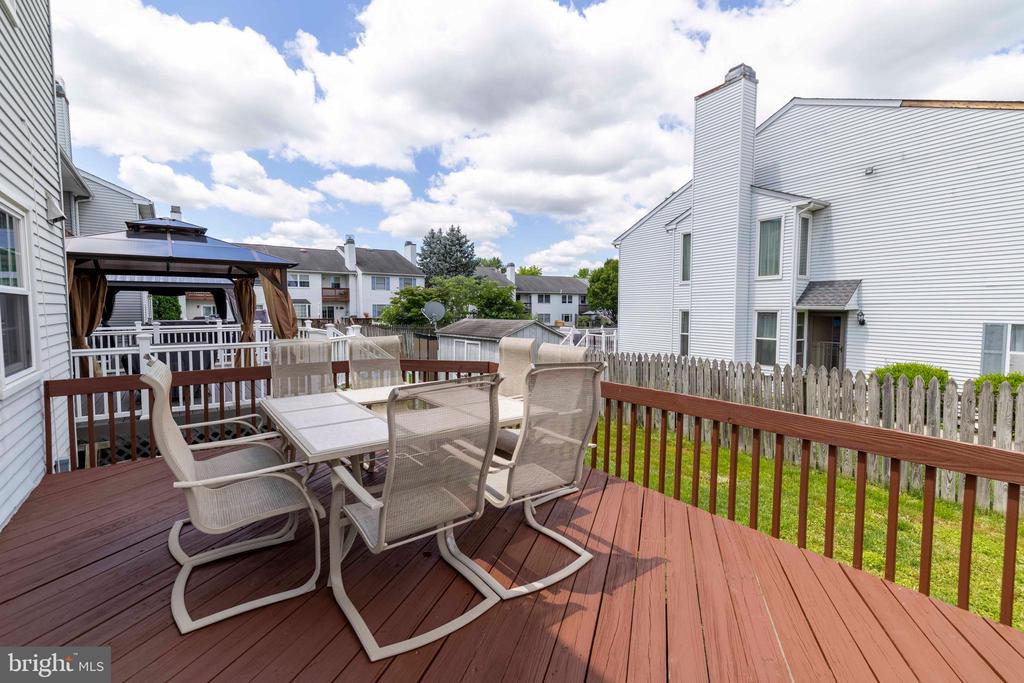 211 ORCHARD DRIVE