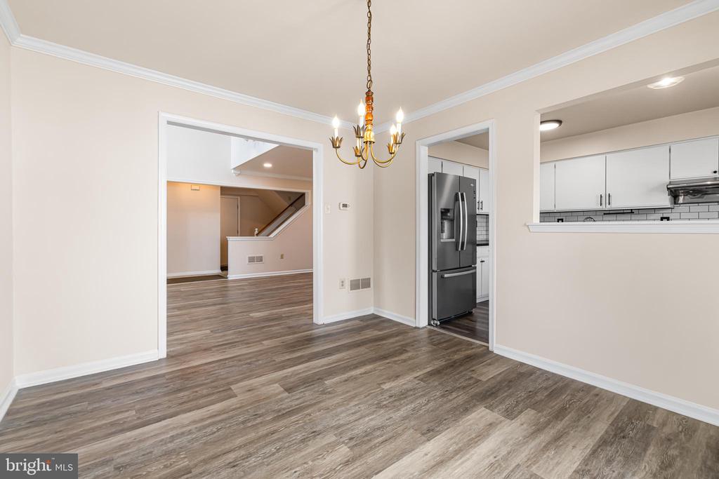 211 ORCHARD DRIVE