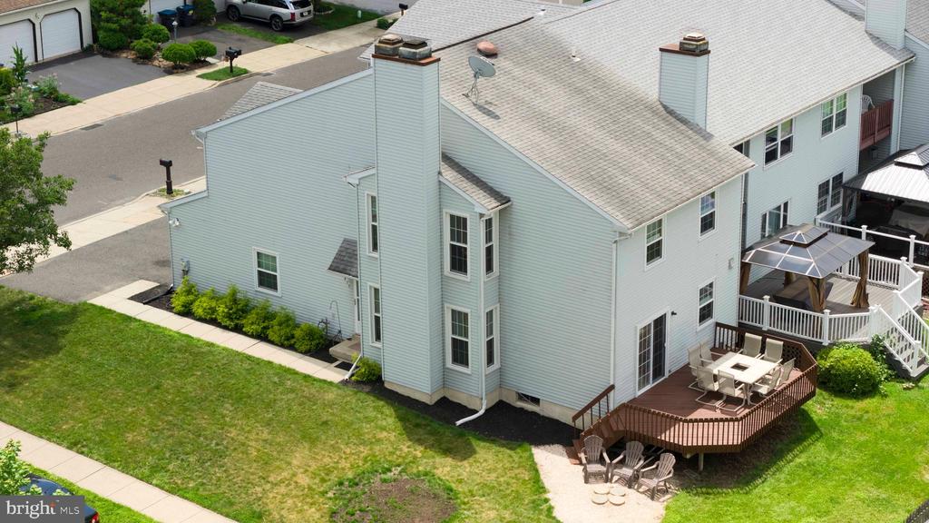 211 ORCHARD DRIVE