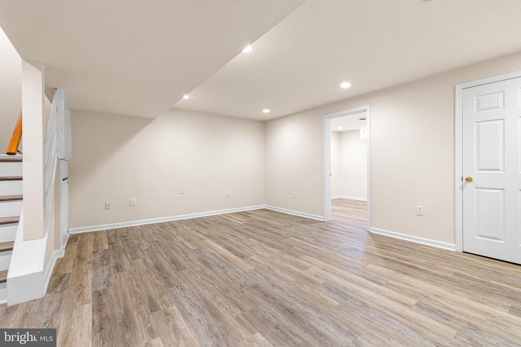 211 ORCHARD DRIVE