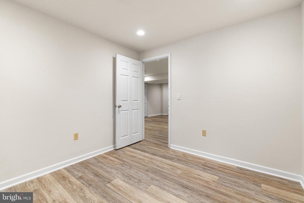 211 ORCHARD DRIVE