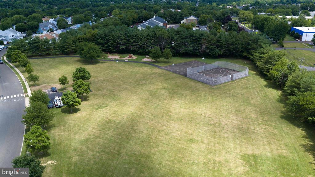 211 ORCHARD DRIVE