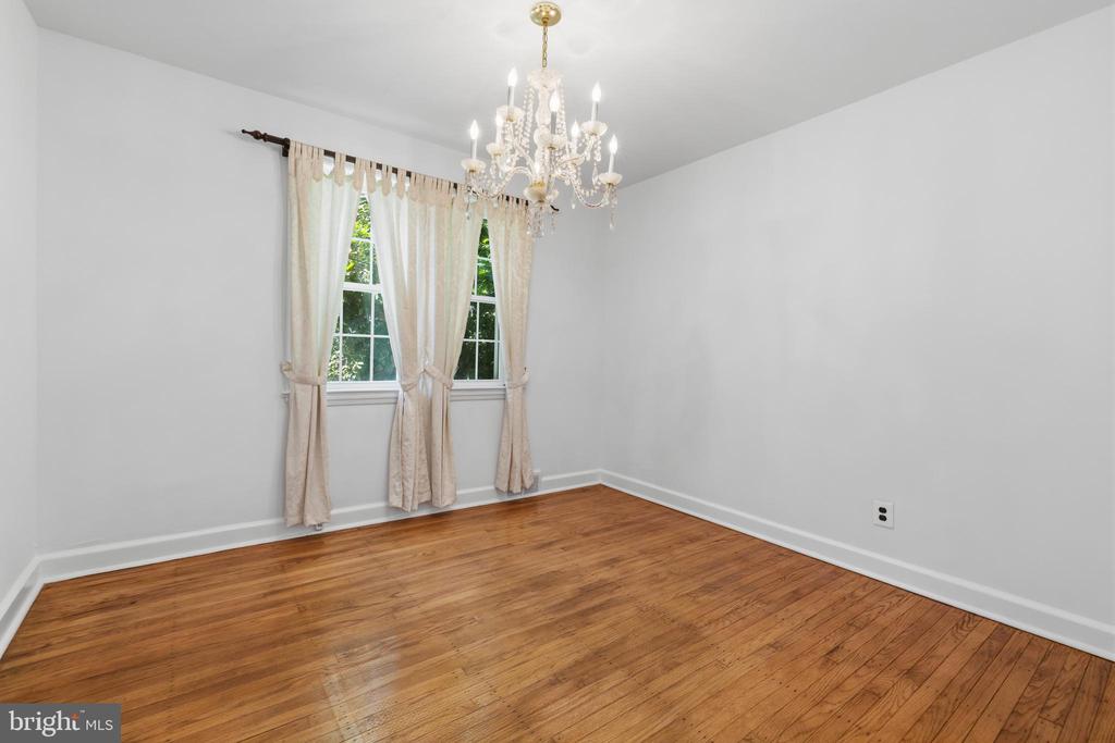 681 JACKSON AVENUE