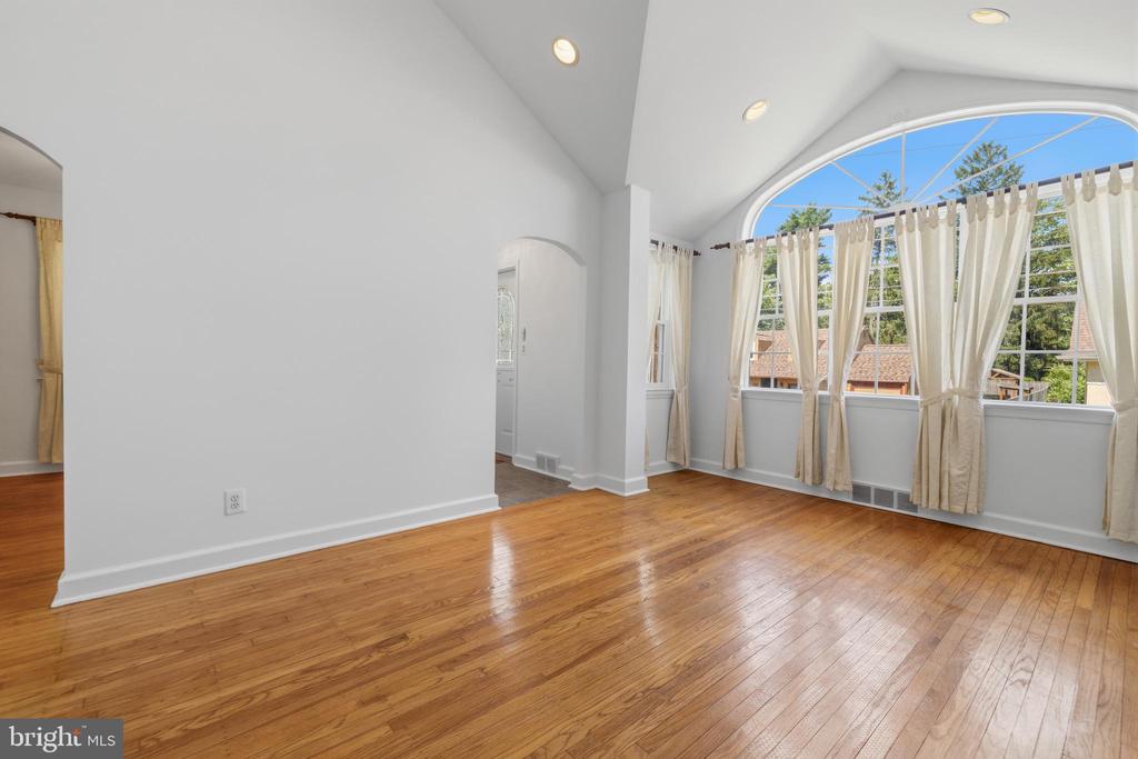 681 JACKSON AVENUE