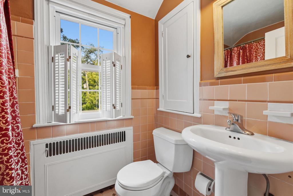 21 CHELFIELD ROAD
