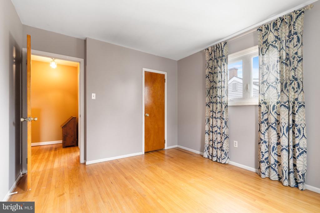 846 CENTRAL AVENUE