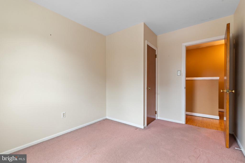 846 CENTRAL AVENUE