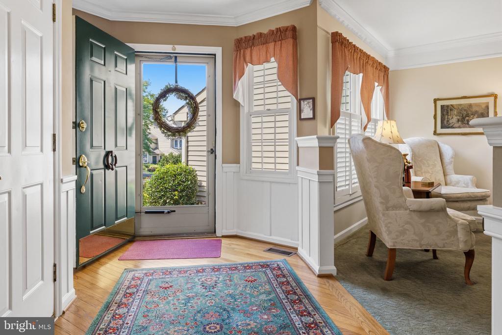 178 PINECREST LANE