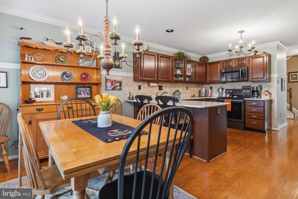 178 PINECREST LANE