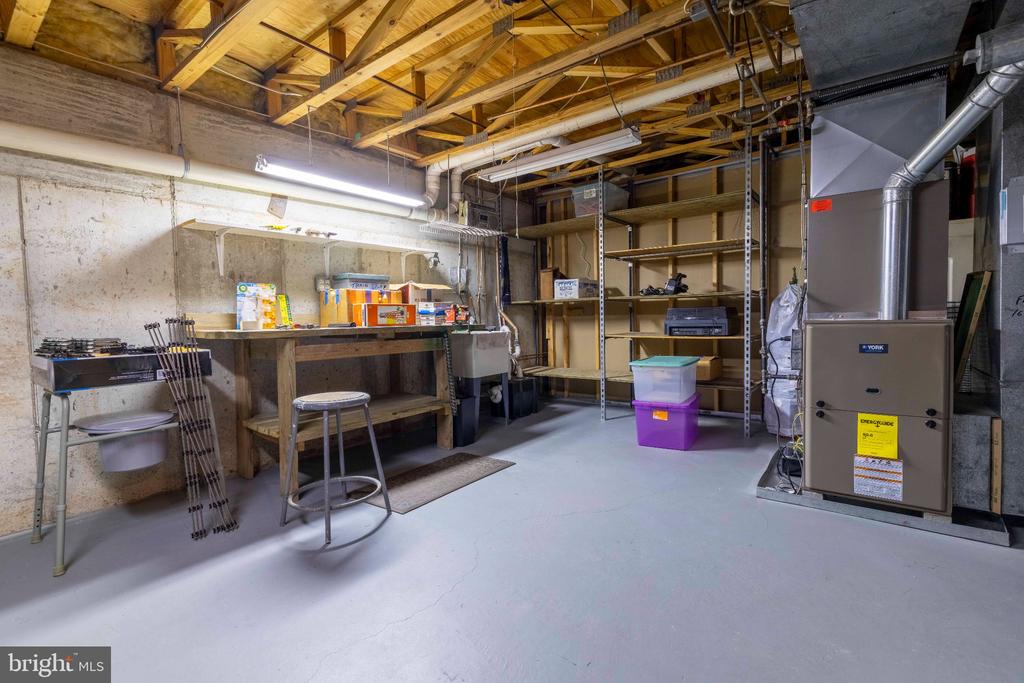 178 PINECREST LANE