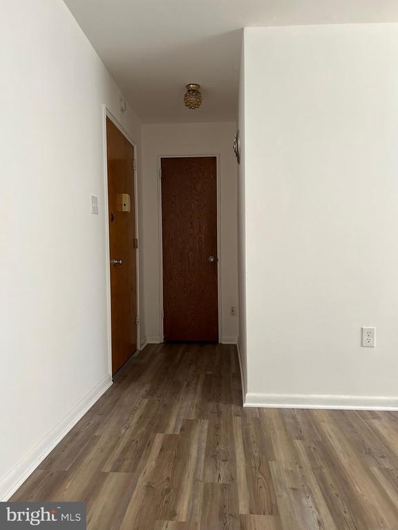 650 BROOKE ROAD Unit: B13