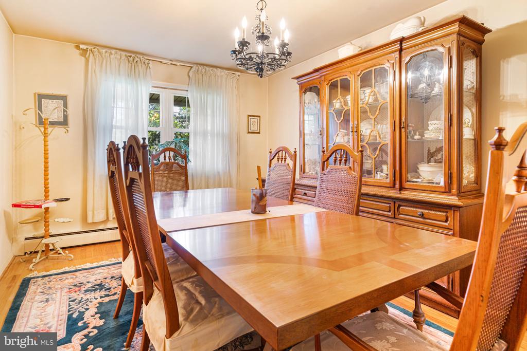 1059 MAPLE AVENUE Unit:           