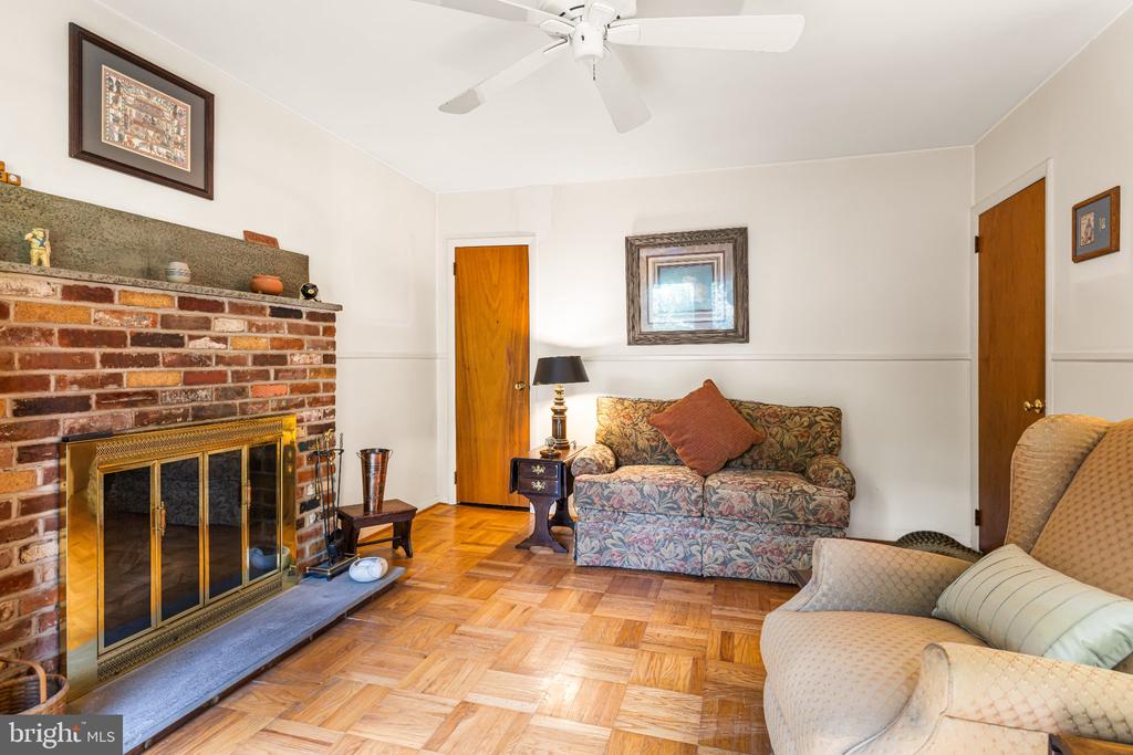 1059 MAPLE AVENUE Unit:           
