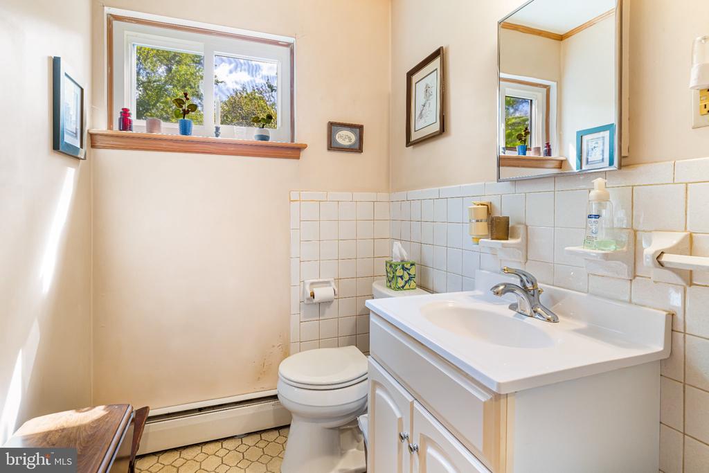 1059 MAPLE AVENUE Unit:           
