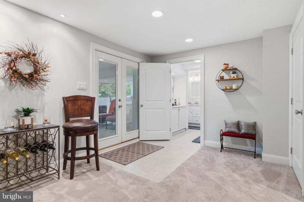 103 CANTERBURY LANE