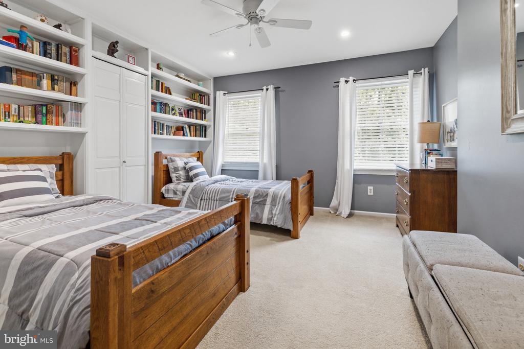 103 CANTERBURY LANE