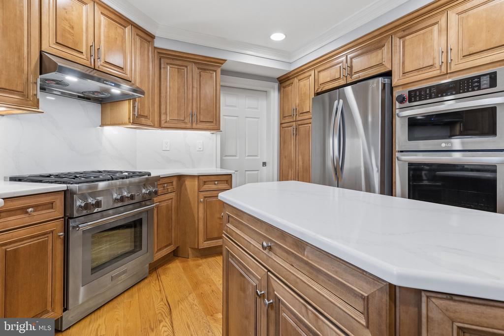 103 CANTERBURY LANE